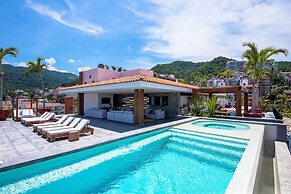 Oceana Two Bedroom PH - Adults Only