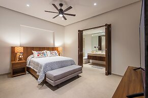 Oceana Two Bedroom PH - Adults Only