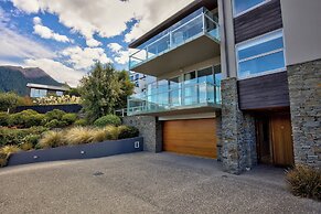 Remarkable Location – Queenstown