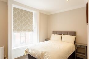 Molloy's Apartments