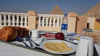 Mr Brown Sugar Pyramids View Hotel