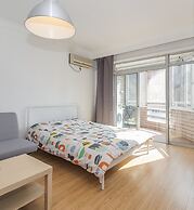 iFamily Apartment Hongfeng Branch