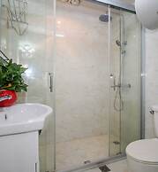 iFamily Apartment Hongfeng Branch