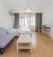 iFamily Apartment Hongfeng Branch