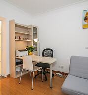 iFamily Apartment Hongfeng Branch