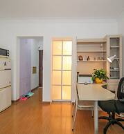 iFamily Apartment Hongfeng Branch