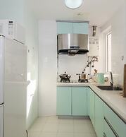 iFamily Apartment Hongfeng Branch