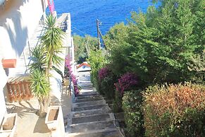 Daskalio Resort Adamis