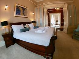 Escape To Edinburgh @ Albyn Place