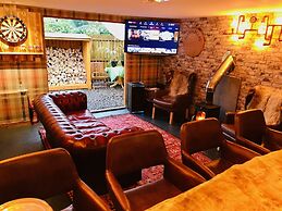 Lairds Lodge