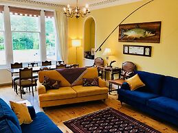 Lairds Lodge