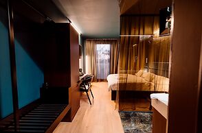BOUTIQUE HOTEL11 with rooftop SPA