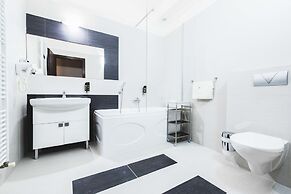 BOUTIQUE HOTEL11 with rooftop SPA