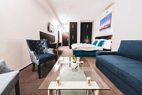 BOUTIQUE HOTEL11 with rooftop SPA