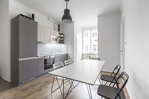 Premier Apartment Old Town Hradebni