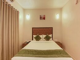 Treebo Goodland Residency - 500m from Railway Station