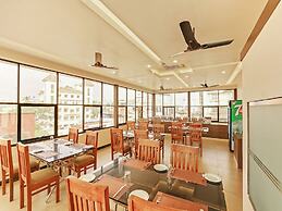 Treebo Goodland Residency - 500m from Railway Station