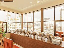 Treebo Goodland Residency - 500m from Railway Station