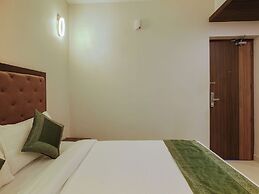 Treebo Goodland Residency - 500m from Railway Station