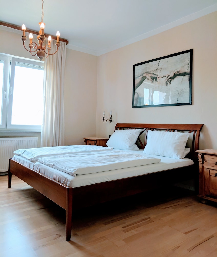 Apartmenthaus am Rhein