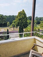 Apartmenthaus am Rhein