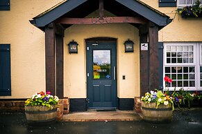 The Three Horseshoes