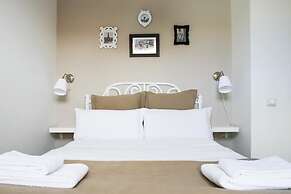 BCharming House