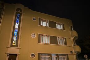BCharming House