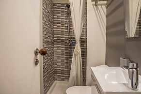 BCharming House