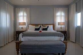 The Sapphire Villa