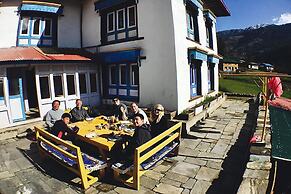 Kyirmu Lodge Phaplu