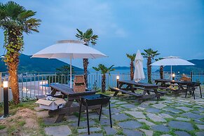 Hotel SangSang & Private SangSang Pool Villa