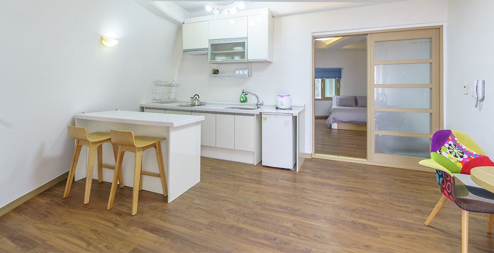 Lime Orange Vill Pension