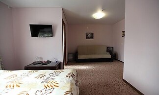 Dva Krila Inn