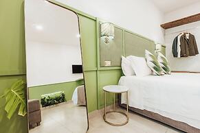 Boutique Suites 186