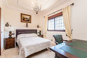 Cubo's Villa Dos Reyes