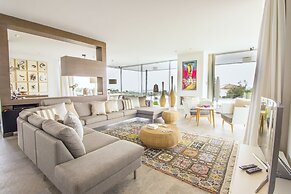 Cubo's Villa el Meandro