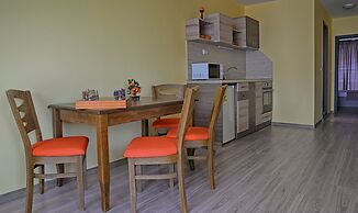 Visito Apart House