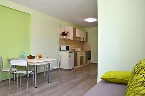 Visito Apart House