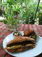 Mala's Home Stay