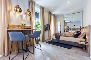 Number 1 Deluxe Apartments