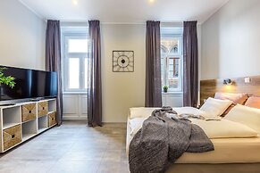 Number 1 Deluxe Apartments
