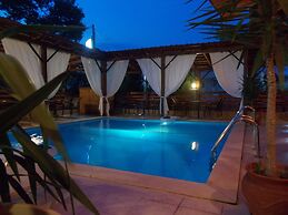 Kipos Resort