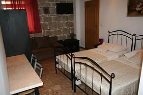 Emily Rooms