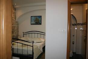 Emily Rooms
