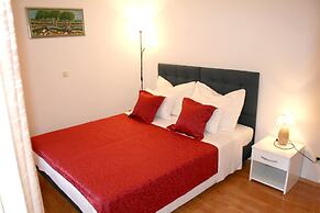 Emily Rooms
