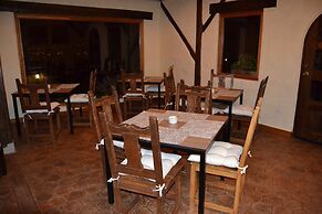 Ilatoa Lodge