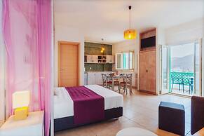 Aelia Apartments & Suites