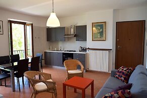 Stresa Apartment With Private Access to Beach