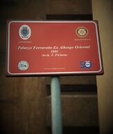 B&B Oriental Palace